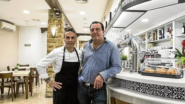 Víctor Marta y Luis Beltrán, en el restaurante.