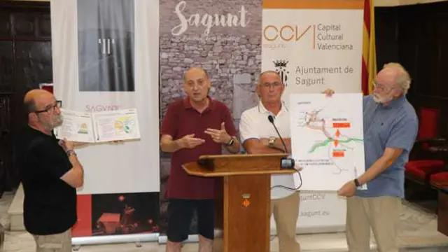 Representantes de asociaciones vecinales de Teruel y Valencia y de la coordinadora Teruel Existe, este martes en Sagunto