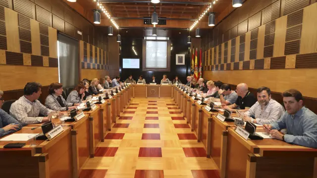 Imagen del pleno municipal del Ayuntamiento de Huesca