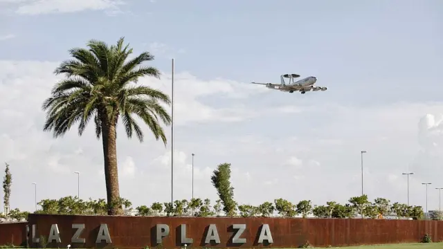 El avión AWASCS de la OTAN llega esta tarde a las 17.25 a la Base Aérea de Zaragoza.