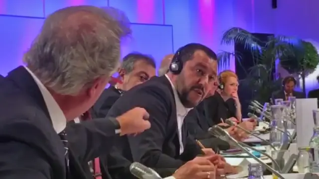 Jean Asselborn y Mateo Salvini, durante una sesión a puerta cerrada sobre migraciones y seguridad celebrada en Australia.