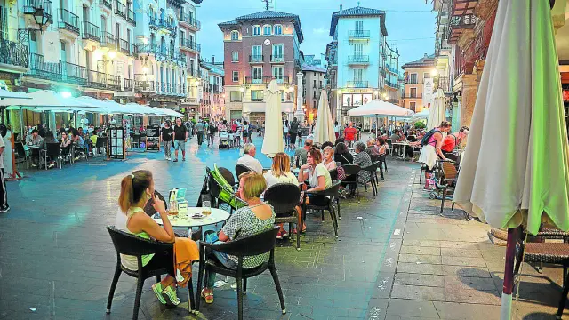 La plaza del Torico, una de las principales zonas de terrazas de la ciudad.