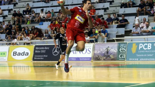Adriá Pérez, con 5 goles, ha sido uno de los jugadores más destacados por parte del Bada Huesca.