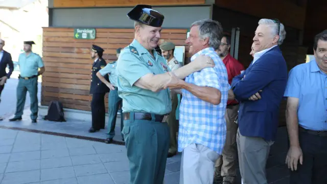 Ordesa rinde homenaje a la Guardia Civil por   proteger a las personas y la naturaleza
