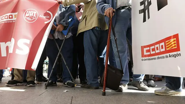 Concentración de pensionistas en Zaragoza.