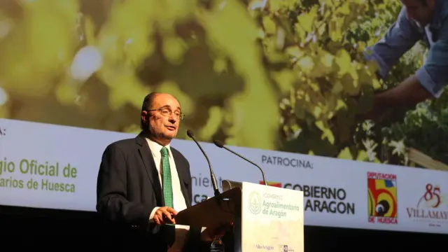 Javier Lambán durante su intervención en el I Congreso Agroalimentario de Huesca.