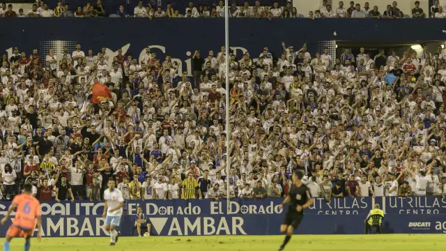 Un lance del partido Real Zaragoza-Rayo Majadahonda, el 19 de agosto, la única victoria en casa del equipo zaragocista hasta hoy en la liga, por 2-1.