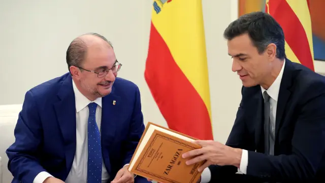 Javier Lambán durante su pasada reunión con Pedro Sánchez.