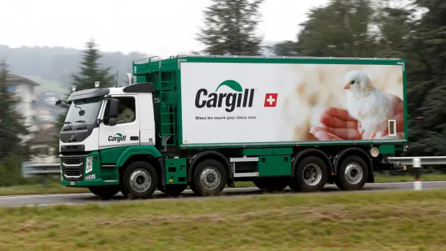 Imagen de archivo de un camión de Cargill transportando piensos en Suiza