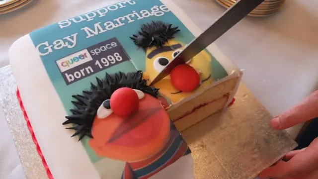 La tarta con el mensaje a favor del matrimonio homosexual que finalmente elaboró otro pastelero.