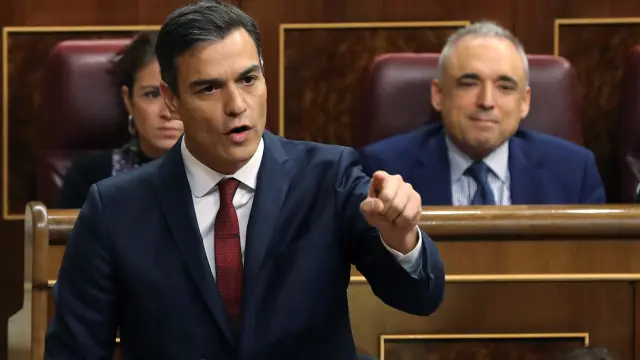 Pedro Sánchez durante su intervención en la sesión de control del Congreso de los Diputados.