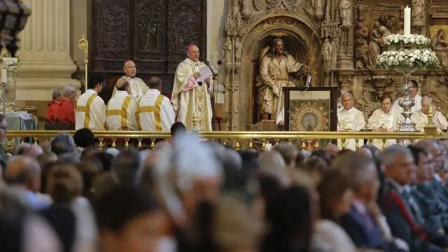 La misa ha sido multitudinaria en el día grande de Zaragoza