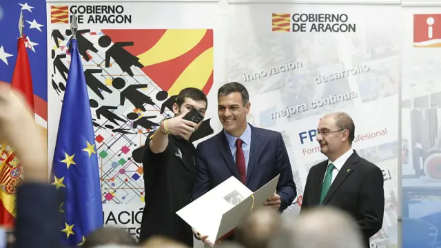Visita de Pedro Sánchez al centro de FP en Zaragoza