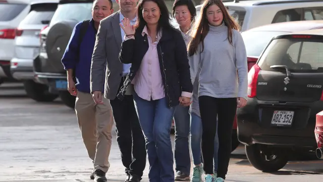 Keiko Fujimori visita a su padre en el hospital.