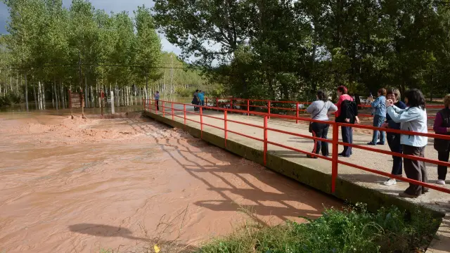 Río Alfambra a su paso por Villalba Baja.