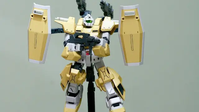 Un robot de la marca japonesa Gundam.