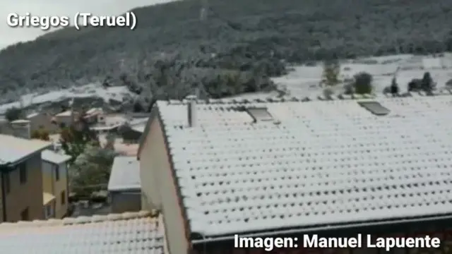 La nieve llega a Griegos, en Teruel