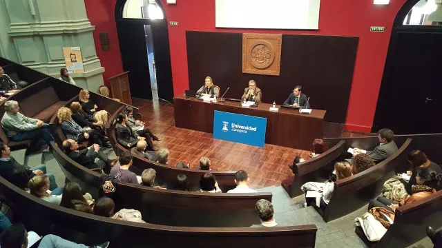 La consejera Marta Gastón en la inauguración de una conferencia sobre China y su potencial económico.