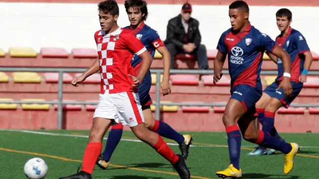Fútbol. LNJ- Hernán Cortés vs. Huesca.
