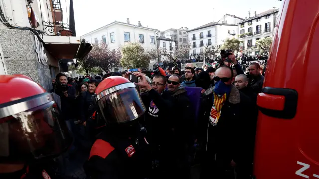 Tensión en Alsasua durante el acto de España Ciudadana