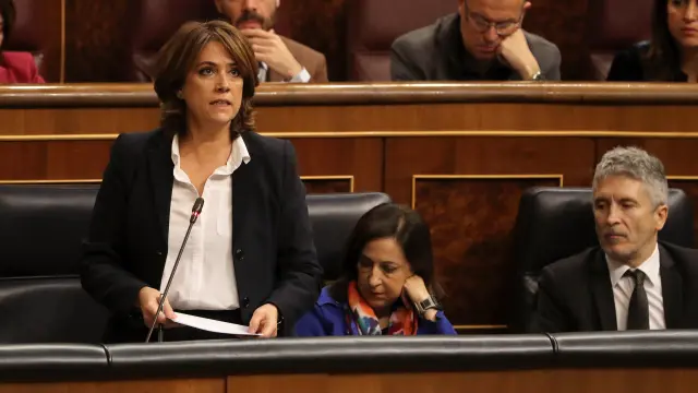 La ministra de Justicia, Dolores Delagdo, en el Congreso de los Diputados.