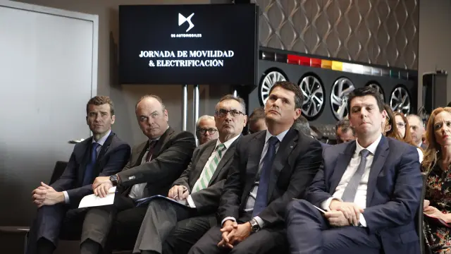 Directivos de PSA y Opel han participado en la inauguración de las instalaciones de DS Store en la carretera de Madrid en Zaragoza