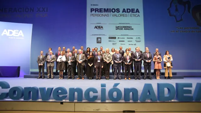 Todos los directivos galardonados este miércoles por ADEA en la IX Convención de Directivos en Zaragoza.