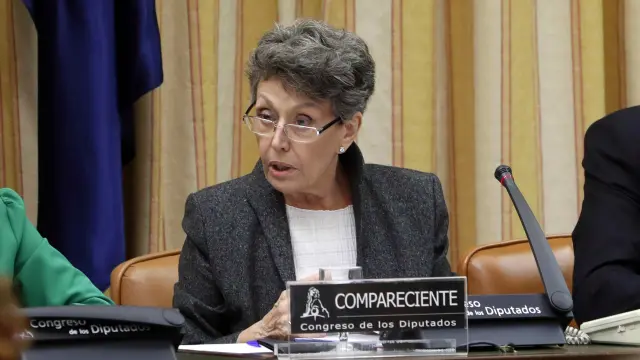 Rosa María Mateo durante su comparecencia en la Comisión Mixta de Control Parlamentario.