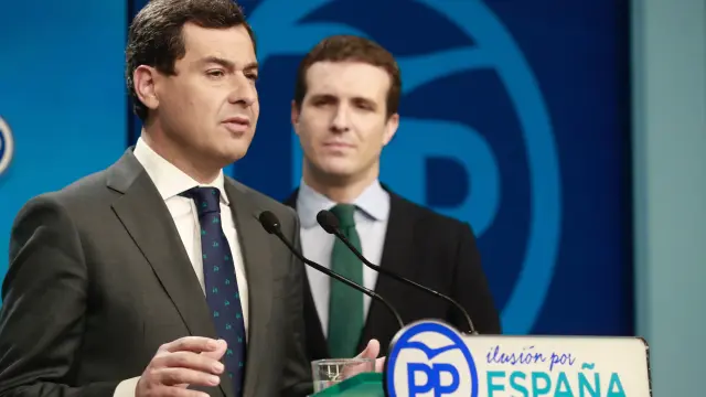 El líder del PP andaluz, Juanma Moreno, ha hecho esa petición en una rueda de prensa junto al líder del PP, Pablo Casado.