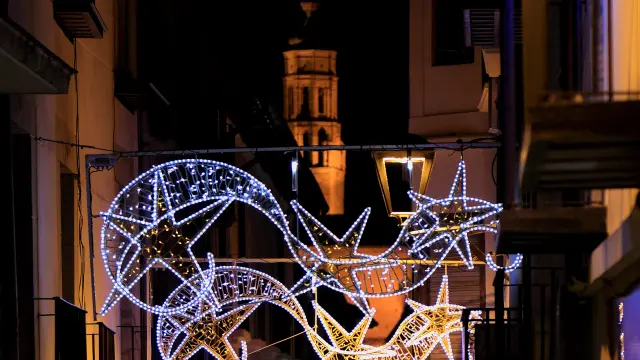Este año se han invertido 5.300 euros en la iluminación navideña.