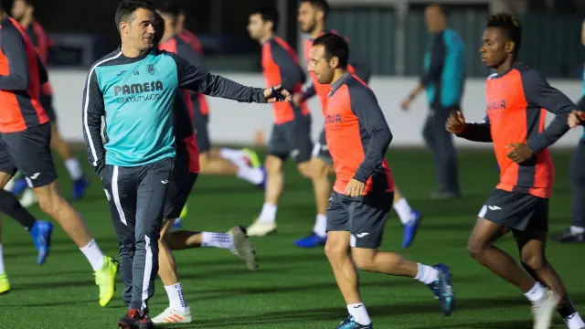 Luis García Plaza ha dirigido este lunes su primer entrenamiento con el Villarreal.