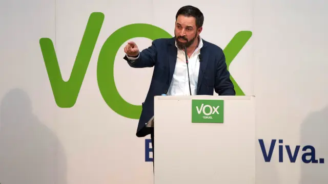 Vox llena el Palacio de Exposiciones y Congresos en su mitin en Teruel