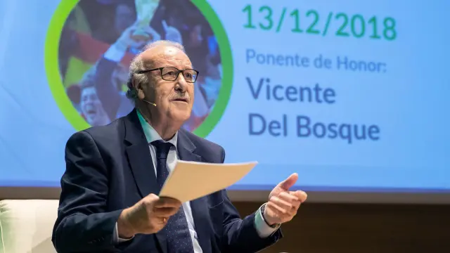 El exentrenador del Real Madrid, Vicente del Bosque, ha sido el protagonista principal en el acto.