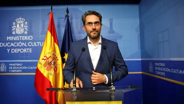 13 DE JUNIO. El ministro de Cultura, Máxim Huerta, anuncia su dimisión tras conocerse que defraudó a Hacienda 218.000 euros