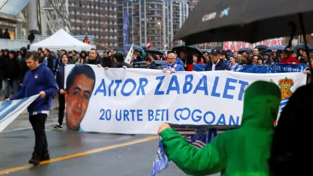 Peñas y seguidores de la Real Sociedad recordaron recientemente a Aitor Zabaleta al cumplirse el vigésimo aniversario de su asesinato