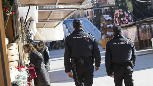 Incremento de la presencia policial en Zaragoza durante la campaña de Navidad