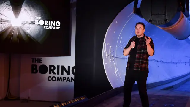 Elon Musk presenta un túnel para circular a a 240 kilómetros por hora