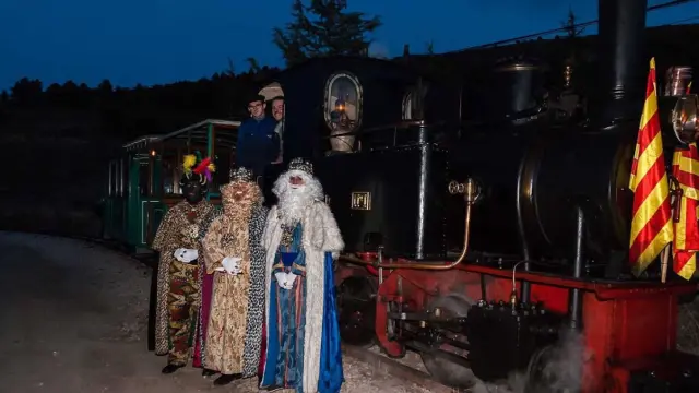 Este es el cuarto año que los Reyes Magos llegan a Utrillas en tren.