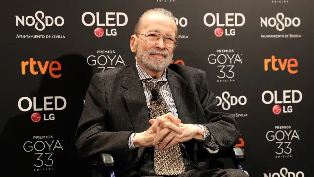 El director de cine ha desfilado por la alfombra roja, en silla de ruedas y en un delicado estado de salud, a sus 83 años de edad.