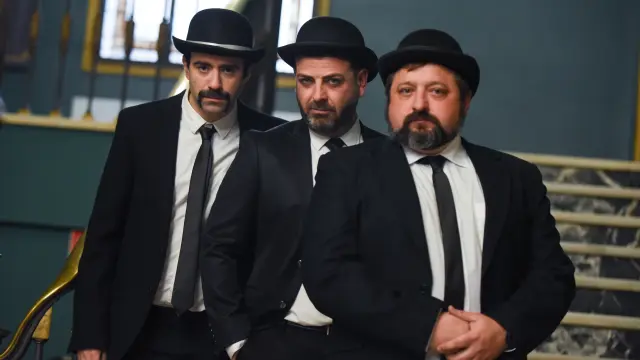 De izquierda a derecha, Javier Ercilla, Jorge Bicho y Marcos Calvo, creadores de 'Mundo cretino'