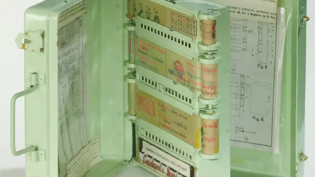 La enciclopedia mecánica (1962) expuesta en la sede coruñesa del Museo Nacional de Ciencia y Tecnología es una donación de Mª Carmen Grandal Ruiz