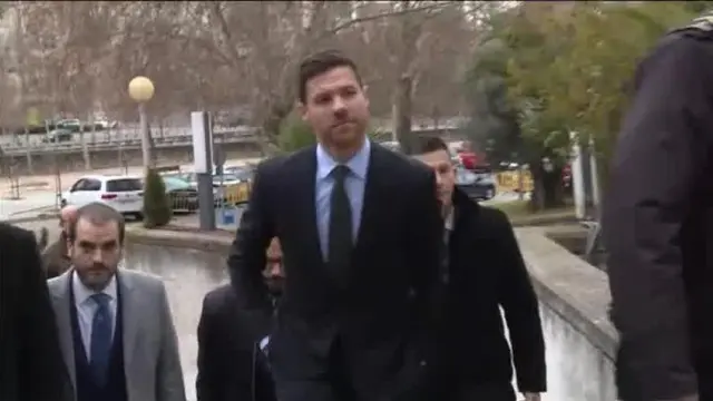 Xabi Alonso llega a la Audiencia Provincial