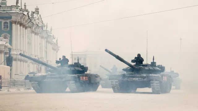 Rusia conmemora el fin del asedio de Leningrado con un desfile militar