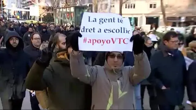 Los VTC de Barcelona siguen en huelga