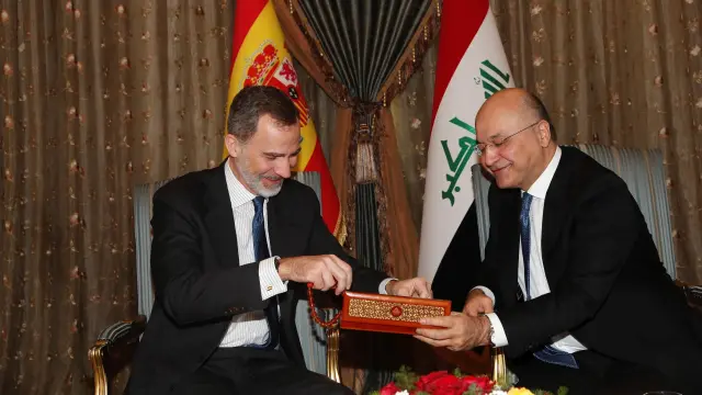 El presidente iraquí le ha regalado a Felipe VI por su 51 cumpleaños un rosario musulmán de piedra iraní y plata elegido por su esposa.
