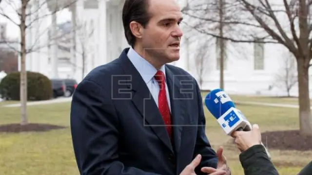 El encargado de Latinoamérica en la Casa Blanca, Mauricio Claver-Carone entrevistado por EFE.
