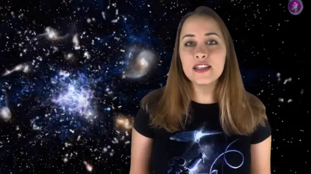 Elena Denia divulga ciencia en su canal de Youtube 'Early Universe'.