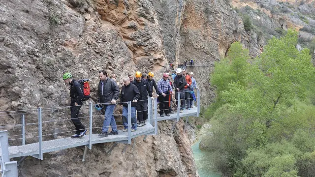 Las pasarelas de Alquézar son un recorrido aéreo que se adentra en el cañón del Vero