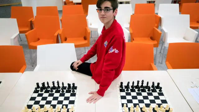Pedro Ginés, campeon del mundo de ajedrez sub-14.