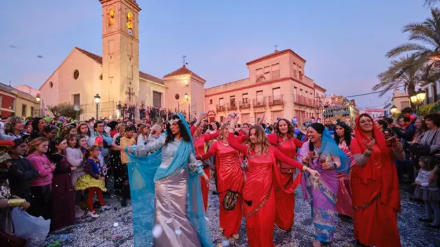Una imagen del carnaval de Gines el pasado domingo, publicada por el Ayuntamiento de esta localidad sevillana.